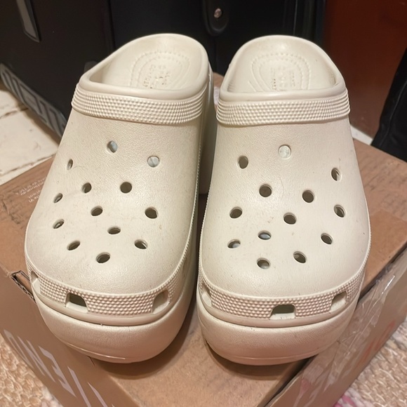 Croc Women’s Siren in Bone Women’s 6 - Picture 2 of 3